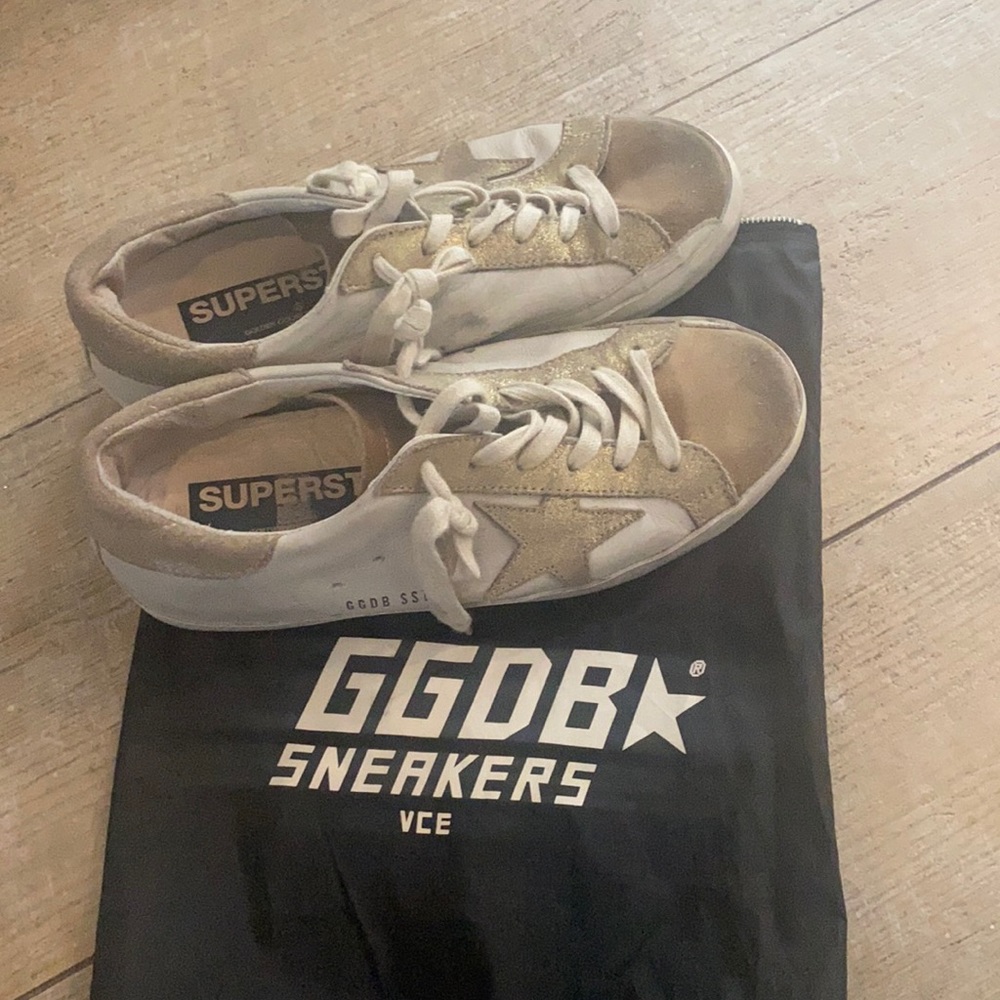 Golden Goose Superstar size 37